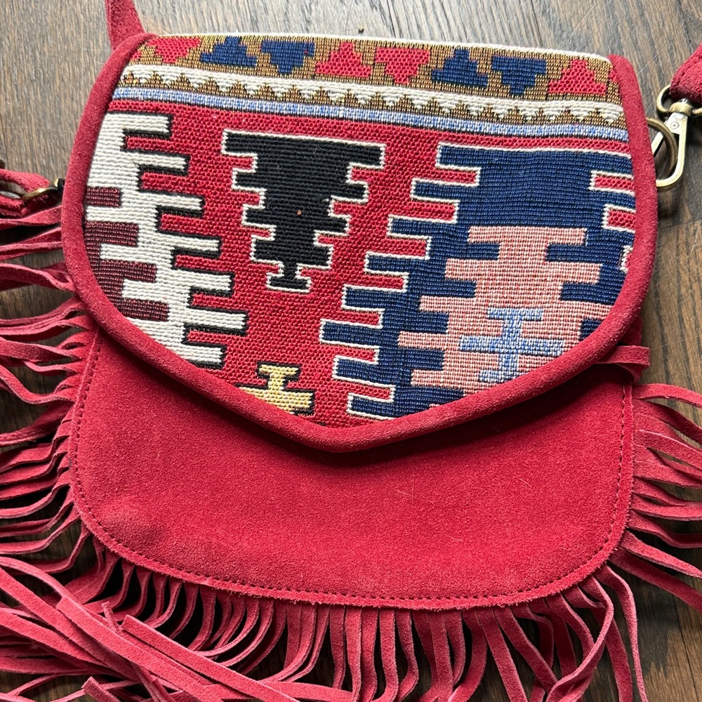 Fringed Suede Crossbody Bag in Red with Woven Accent - Picture 2 of 6